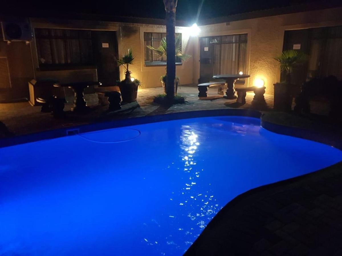 Nkwasi Lodge Parys Kültér fotó