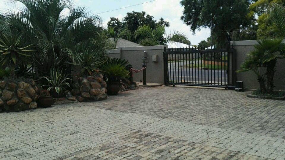 Nkwasi Lodge Parys Kültér fotó